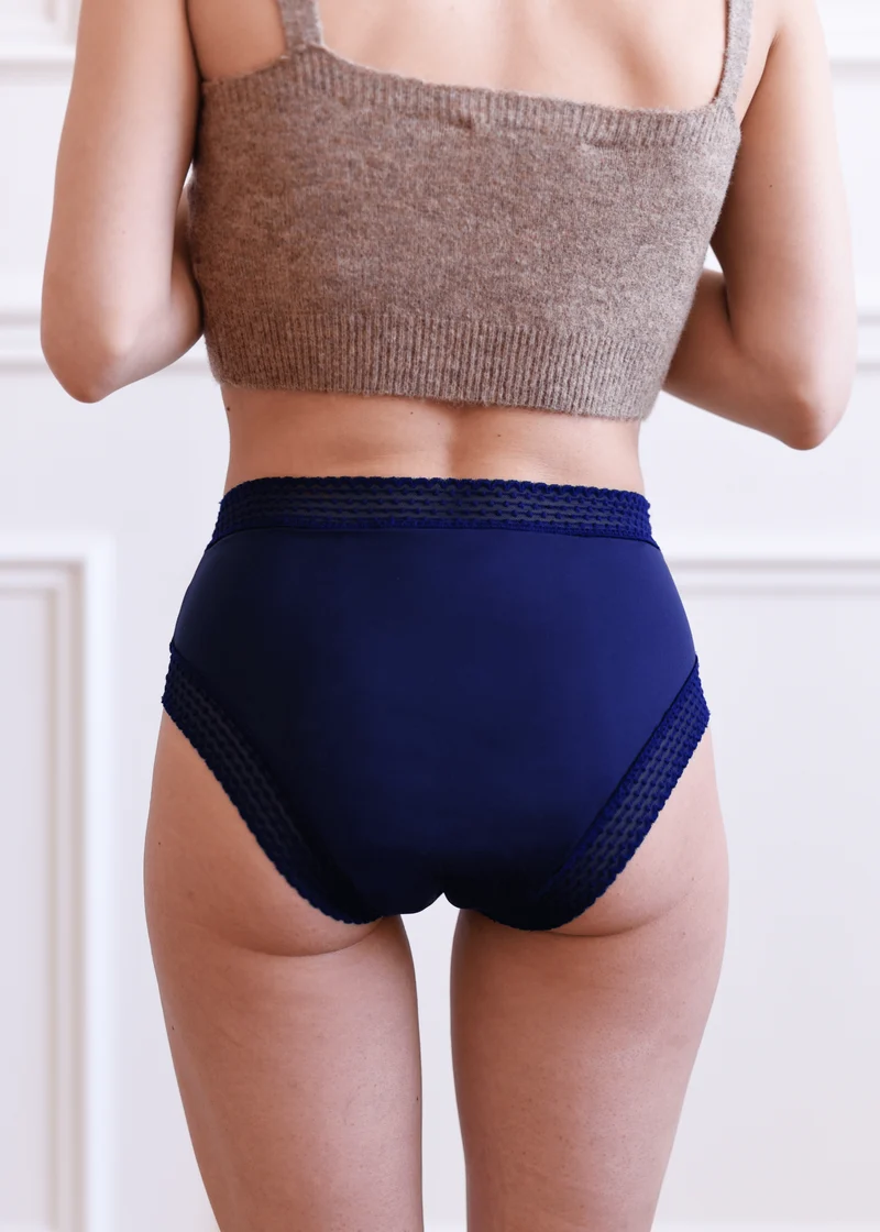 Lily - Culotte menstruelle flux moyen +++