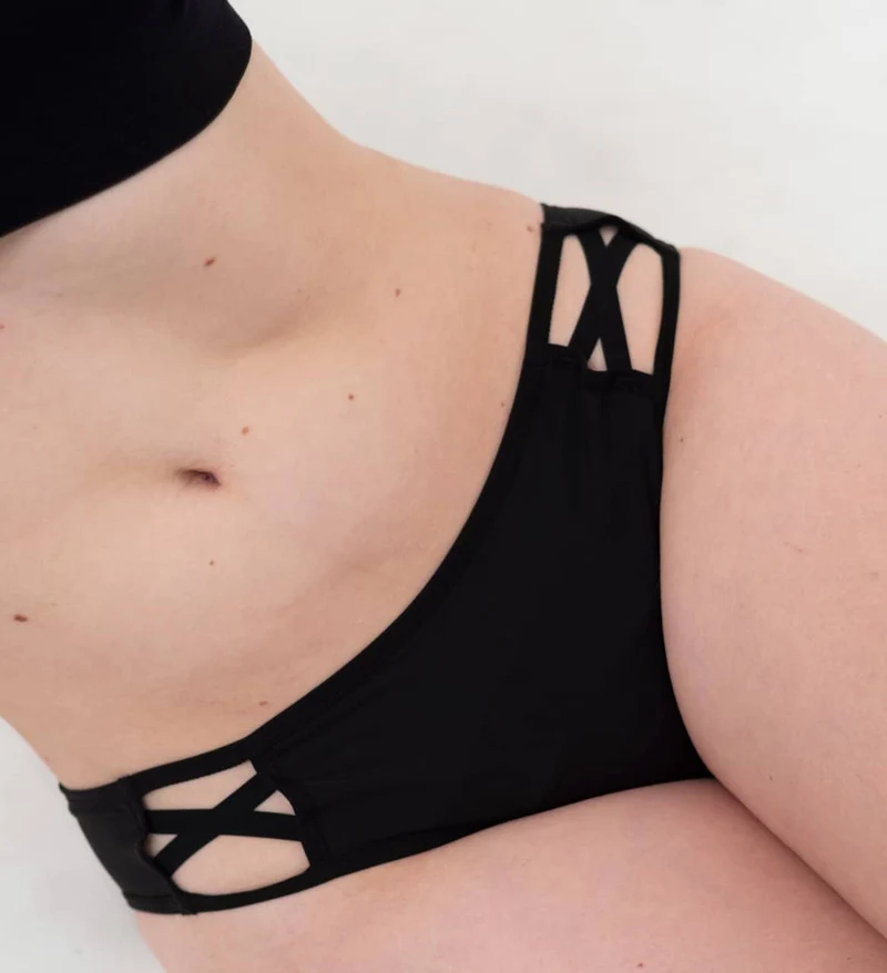 Naomi - Culotte menstruelle flux moyen +++
