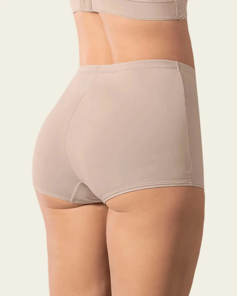 Boxer taille haute en tissu uni.