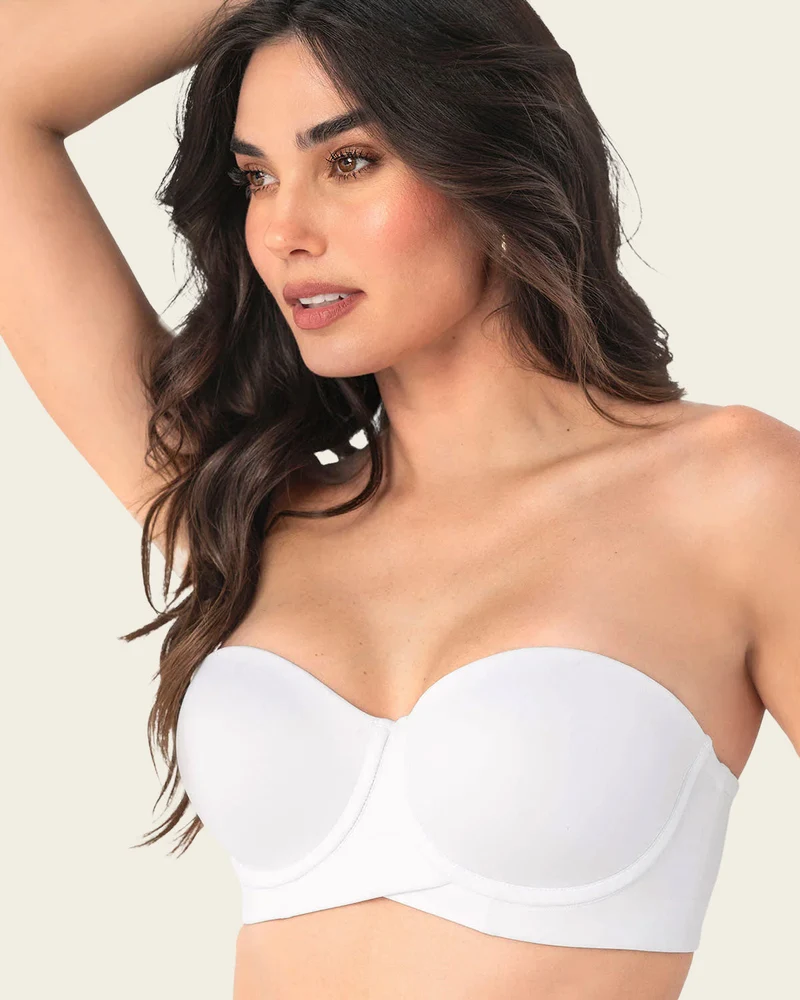 Soutien-gorge sans bretelles idéal pour les poitrines moyennes à fortes.