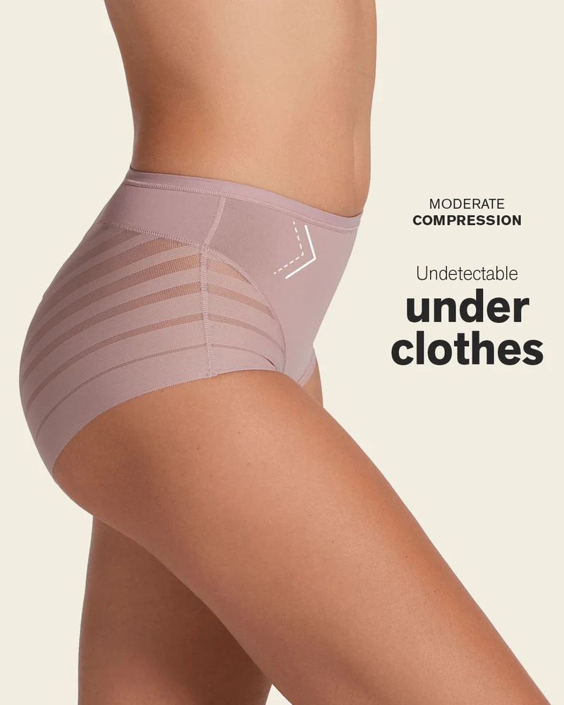 Everyday Bra + Stripe Undetectable Shaper Panty en Palo de Rosa