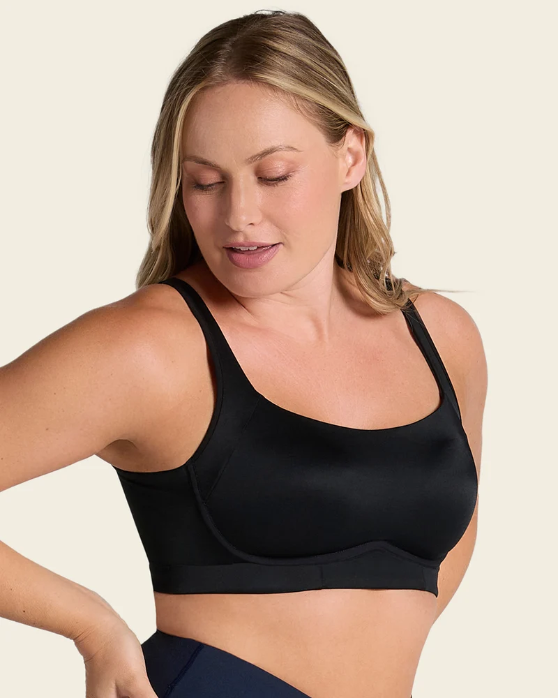 Everyday Bra + Stripe Undetectable Shaper Panty en Negro
