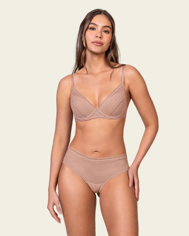 Soutien-gorge en dentelle avec bonnets souples