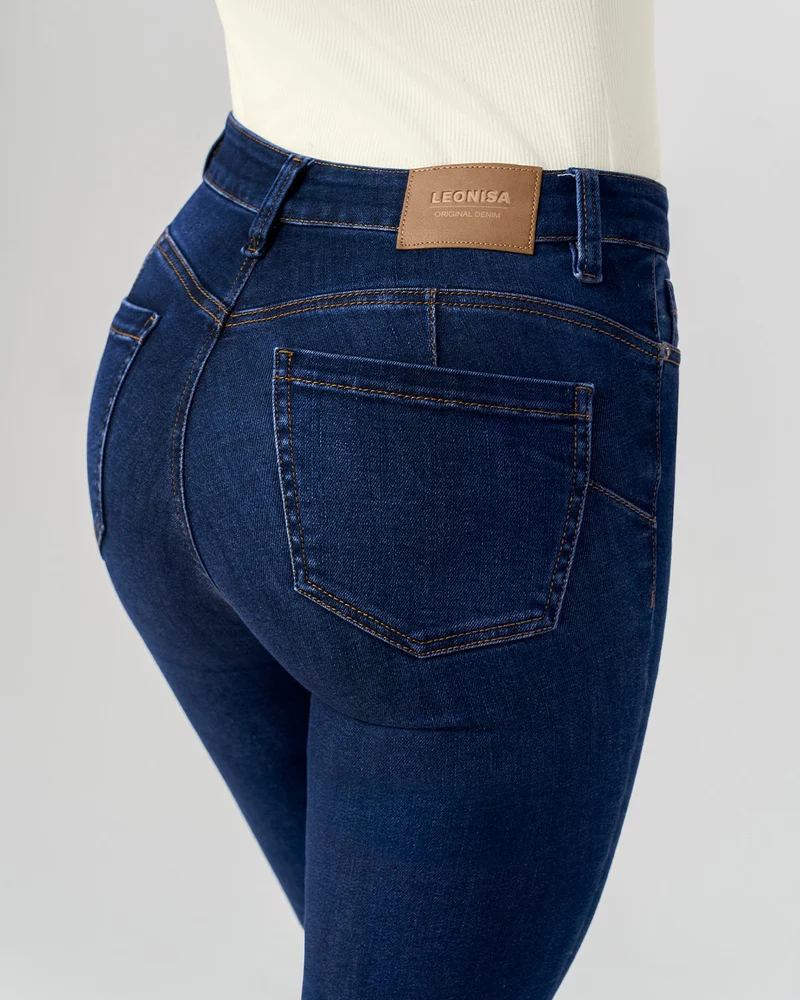 Jean push-up coupe flare