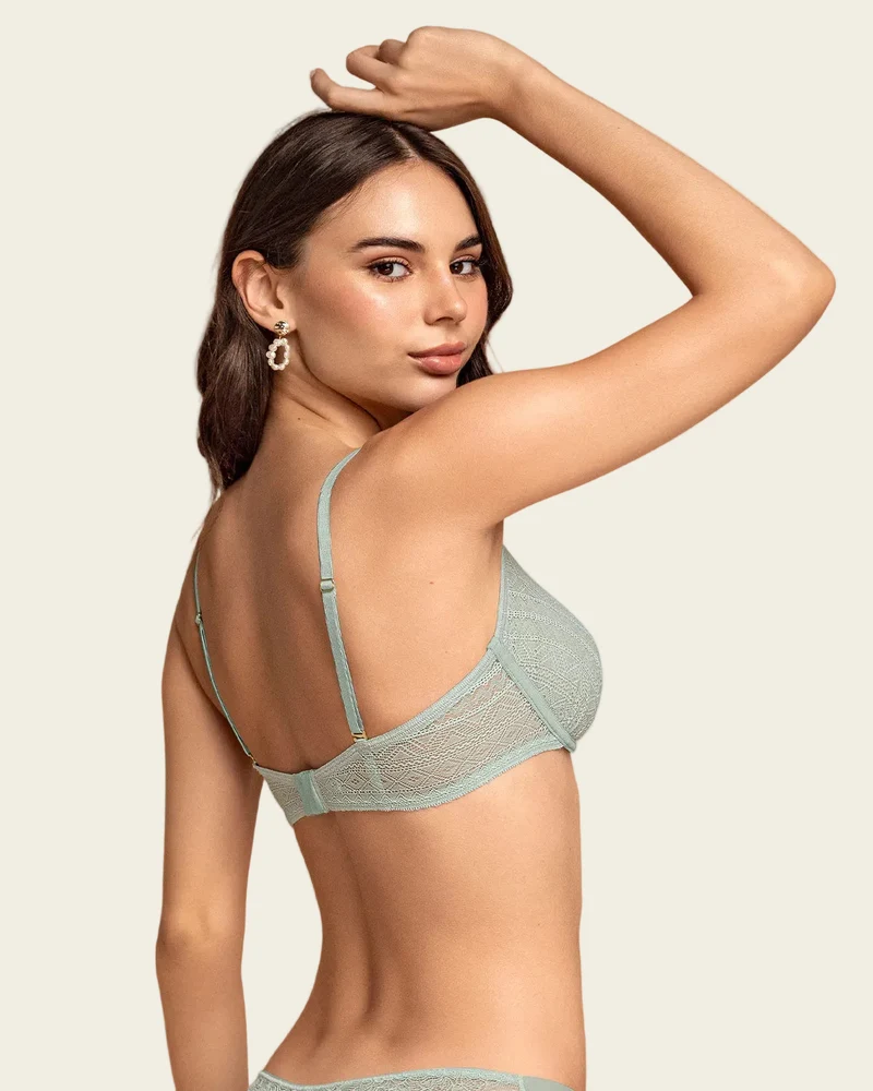 Bralette avec arceaux en dentelle légère et douce