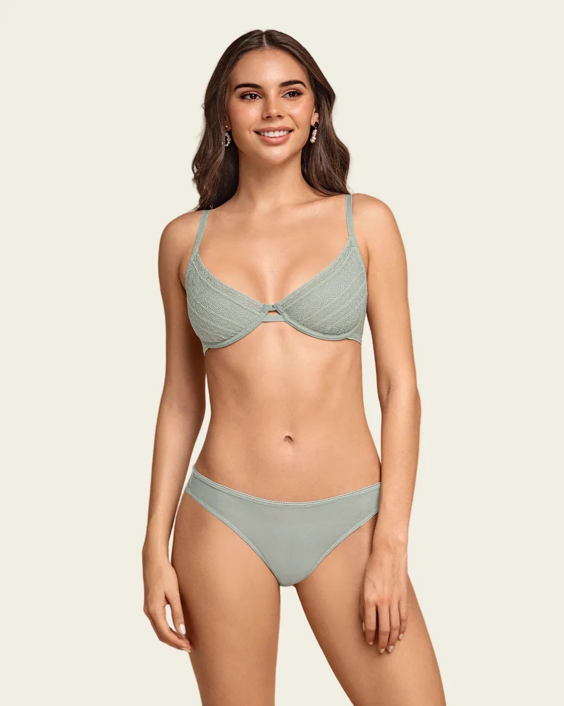 Bralette avec arceaux en dentelle légère et douce