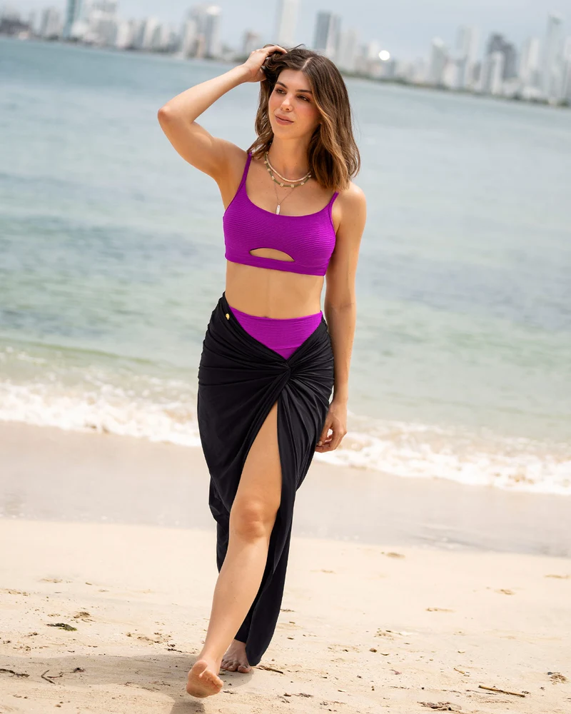 Haut de bikini + short taille haute