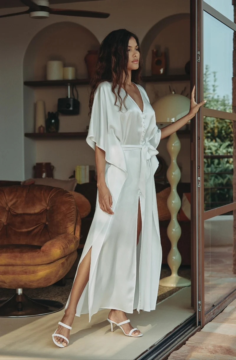 Robe caftan en soie blanche Calista