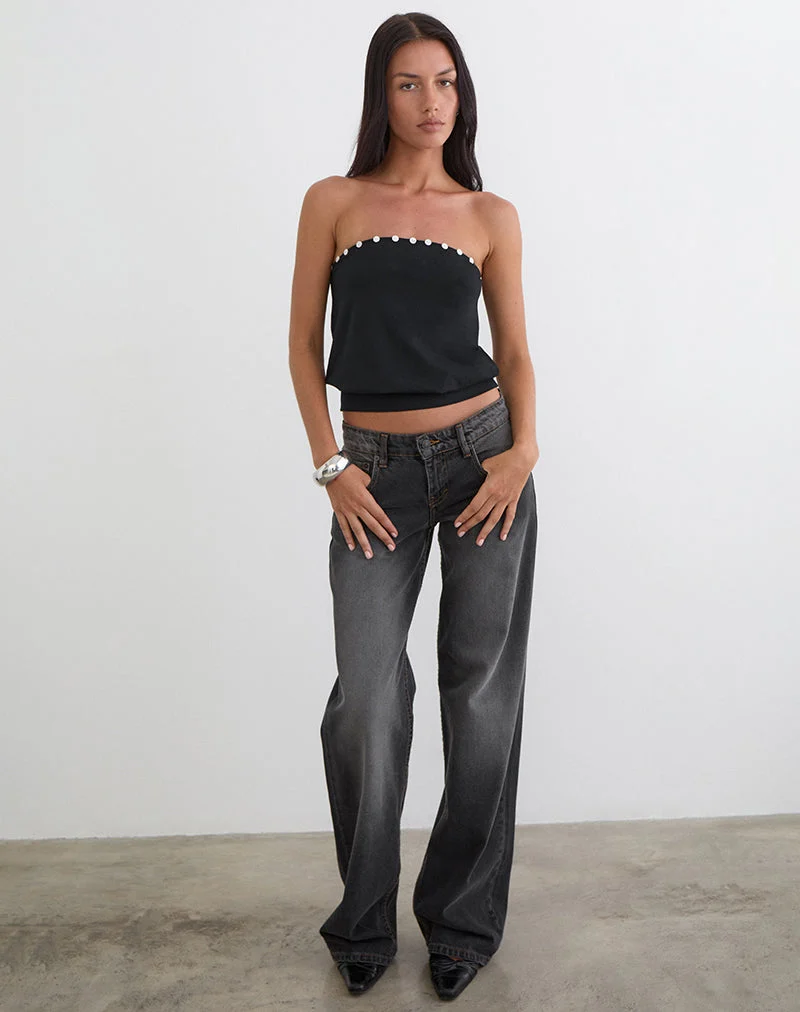 Hagar Top en noir avec bordure de boutons en perle