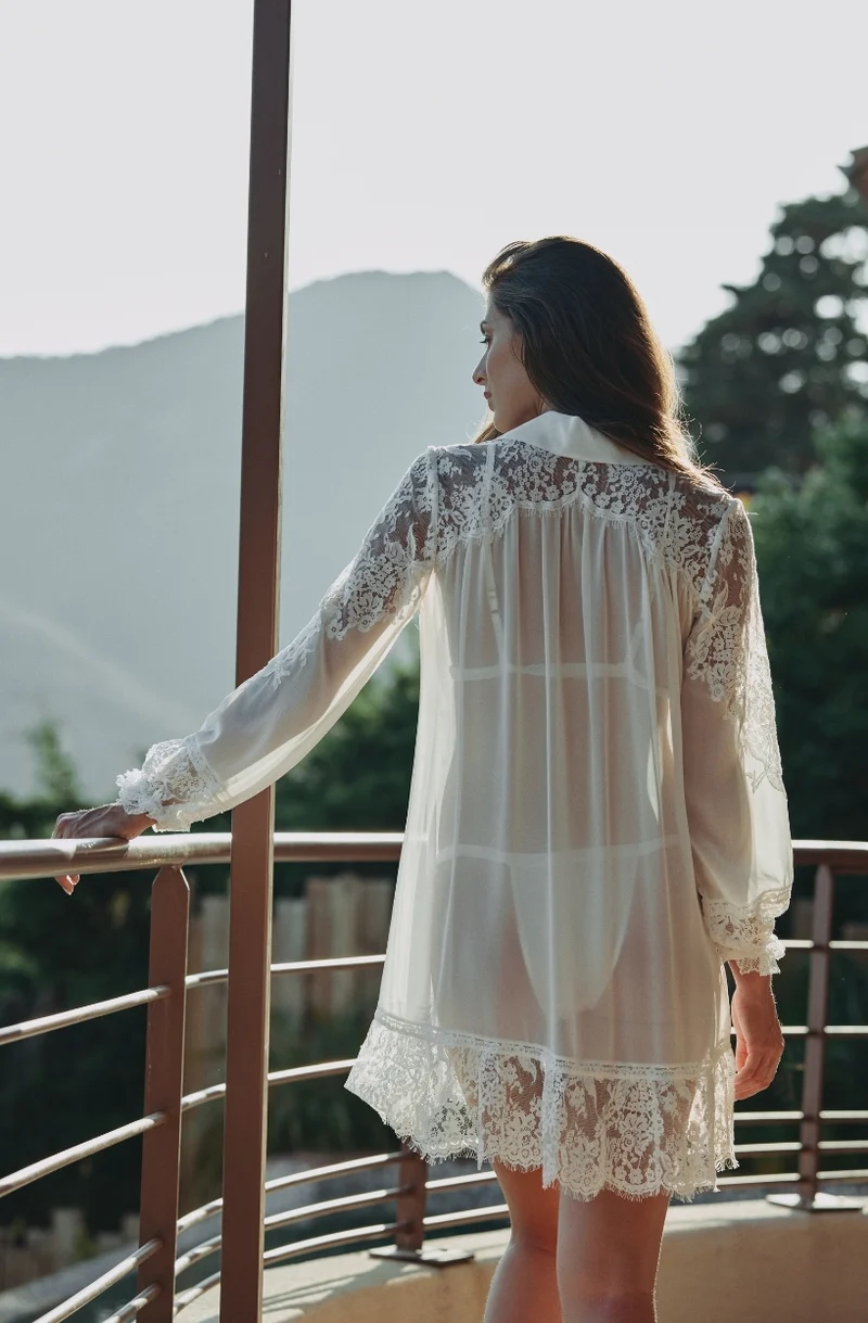 Robe chemise Calista en mousseline de soie et dentelle blanche