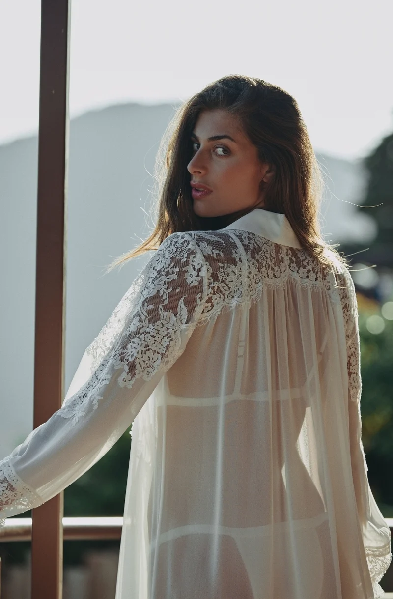 Robe chemise Calista en mousseline de soie et dentelle blanche