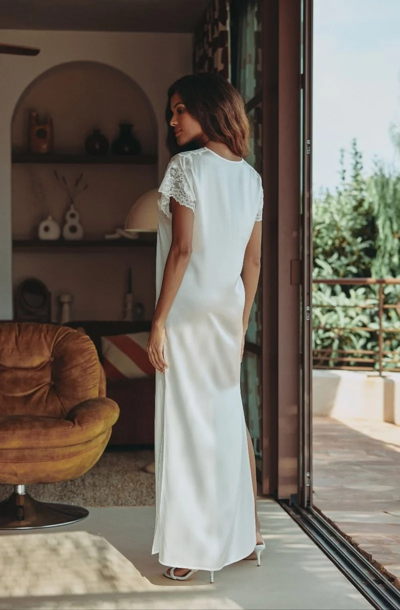Chemise de nuit longue en soie et dentelle blanche Carmela