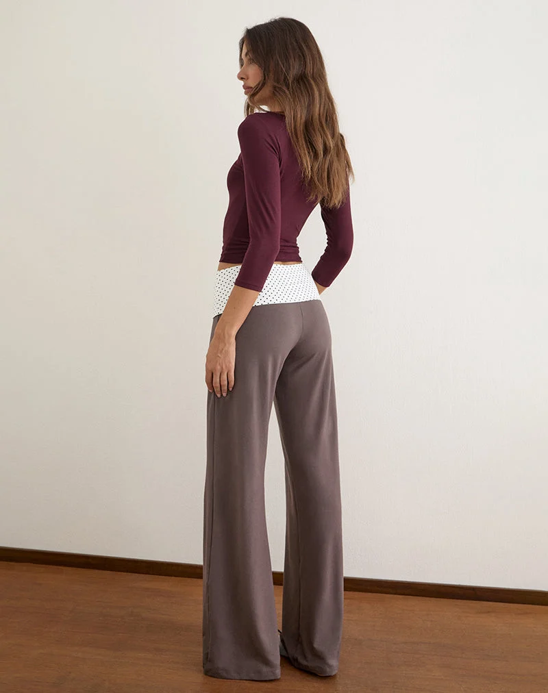 Pantalon Coreta à revers, couleur « Peppercorn », avec ceinture à pois blancs