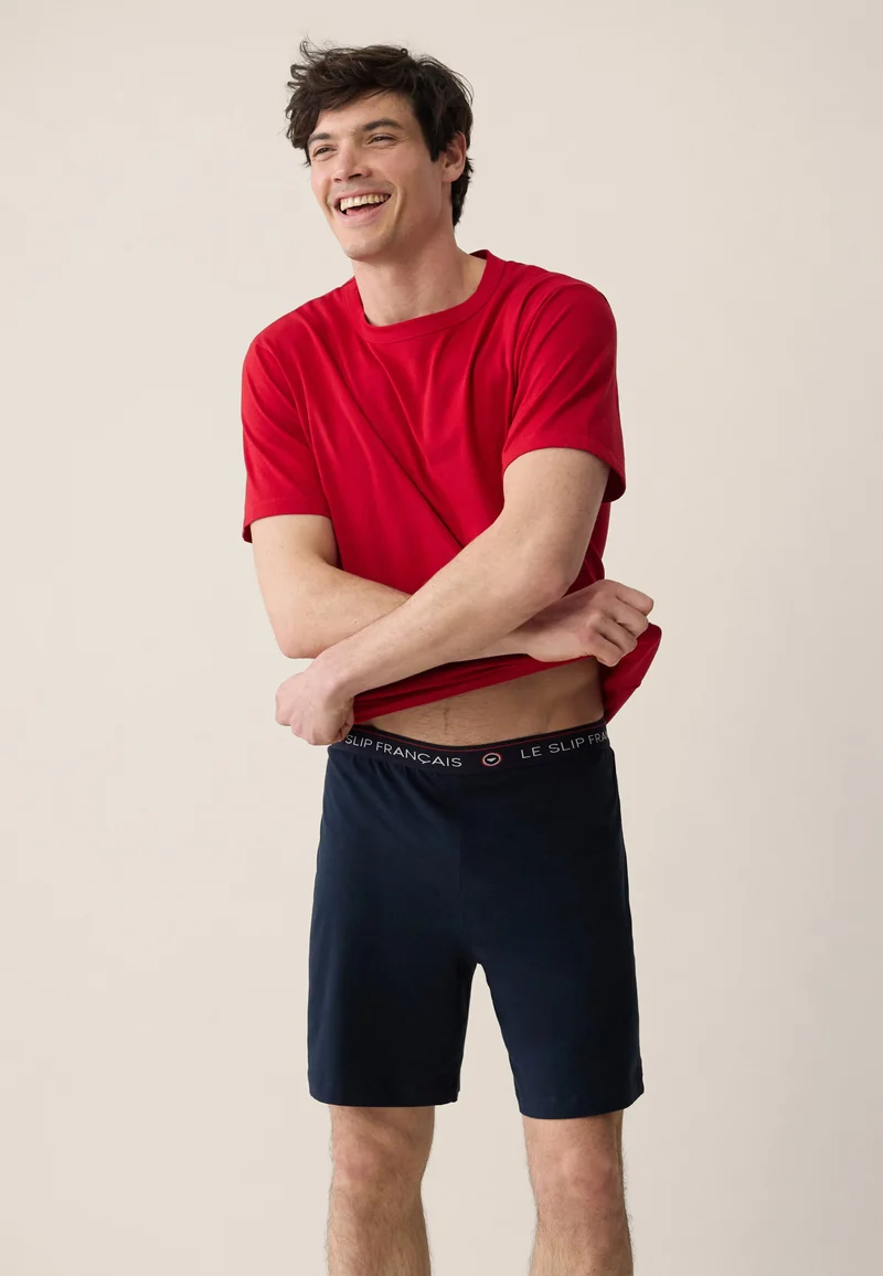 Ensemble pyjama haut rouge et short marine en coton - Pyjama Haut Manches Courtes Formidable Rouge Cerise Et Bas De Pyjama Court Invincible Marine