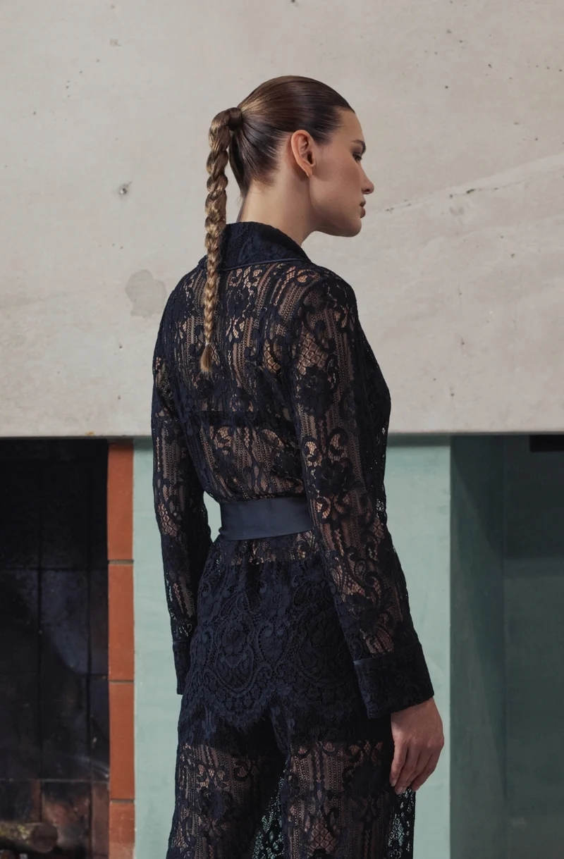 Veste tailleur en dentelle noire Branda