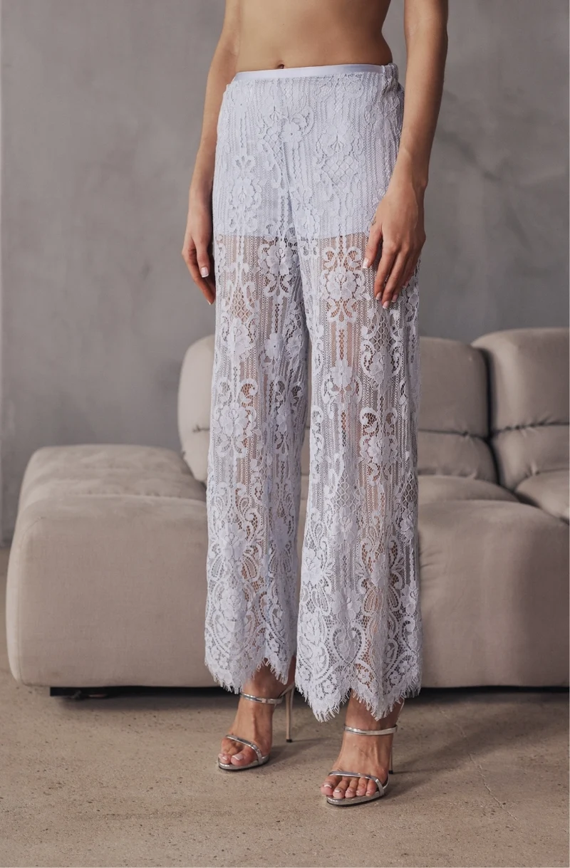 Pantalon bleu en dentelle Branda