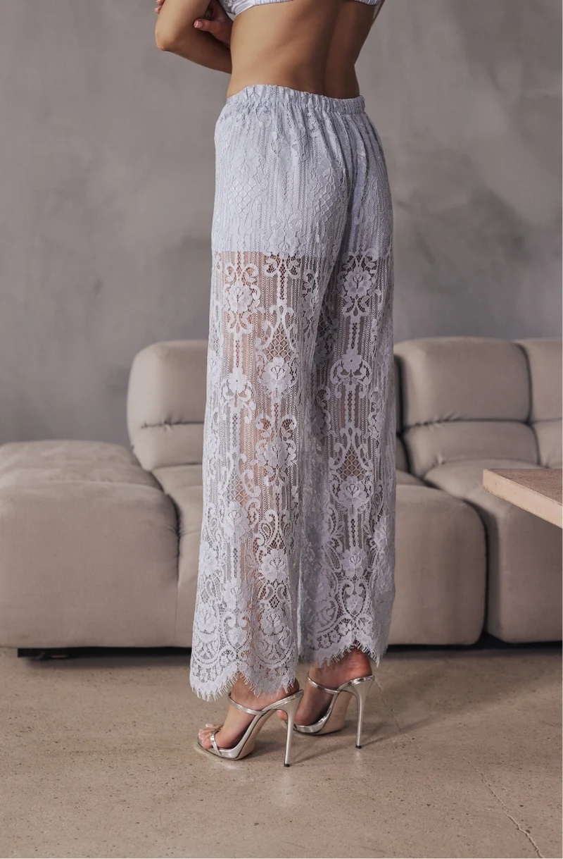 Pantalon bleu en dentelle Branda