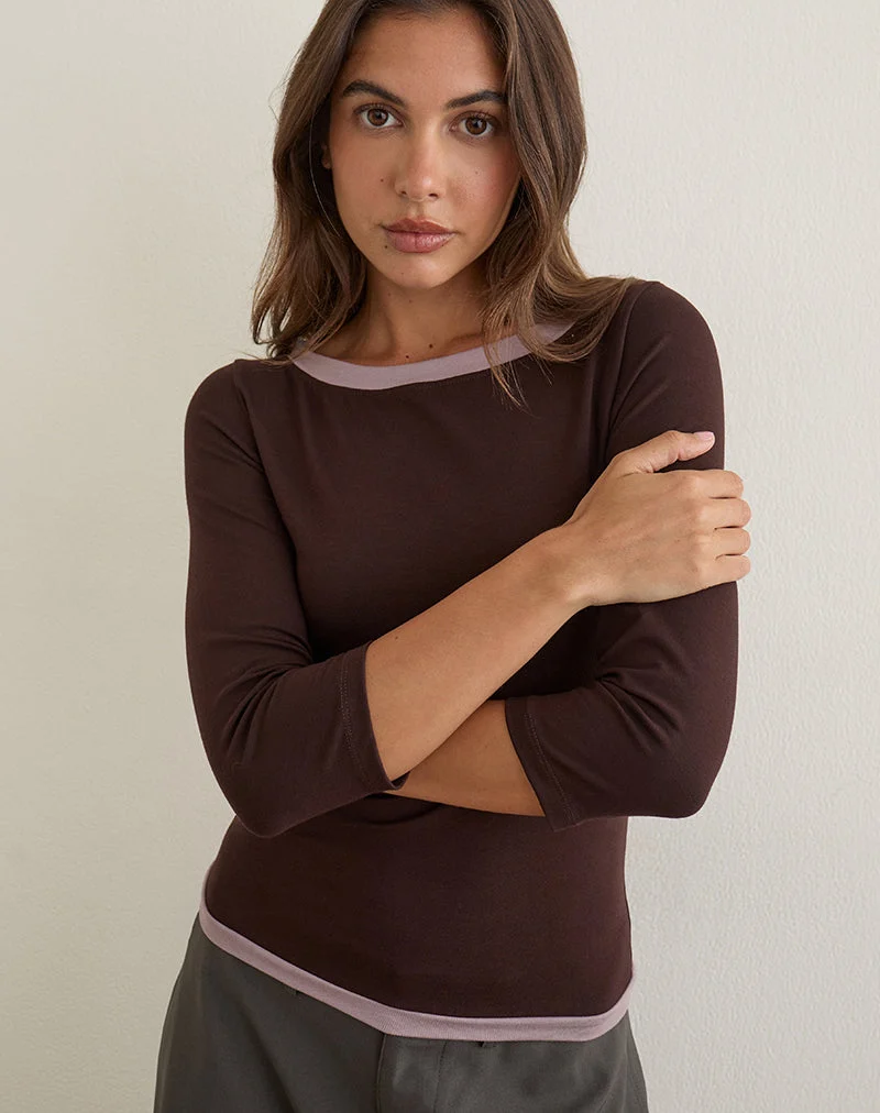 Haut à manches trois-quarts Yones, couleur chocolat amer avec bordure gris lavande