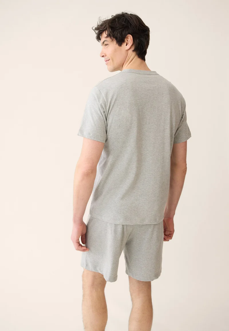 Ensemble pyjama haut et short gris - Pyjama Haut Manches Courtes Formidable Et Bas De Pyjama Court Invincible Gris