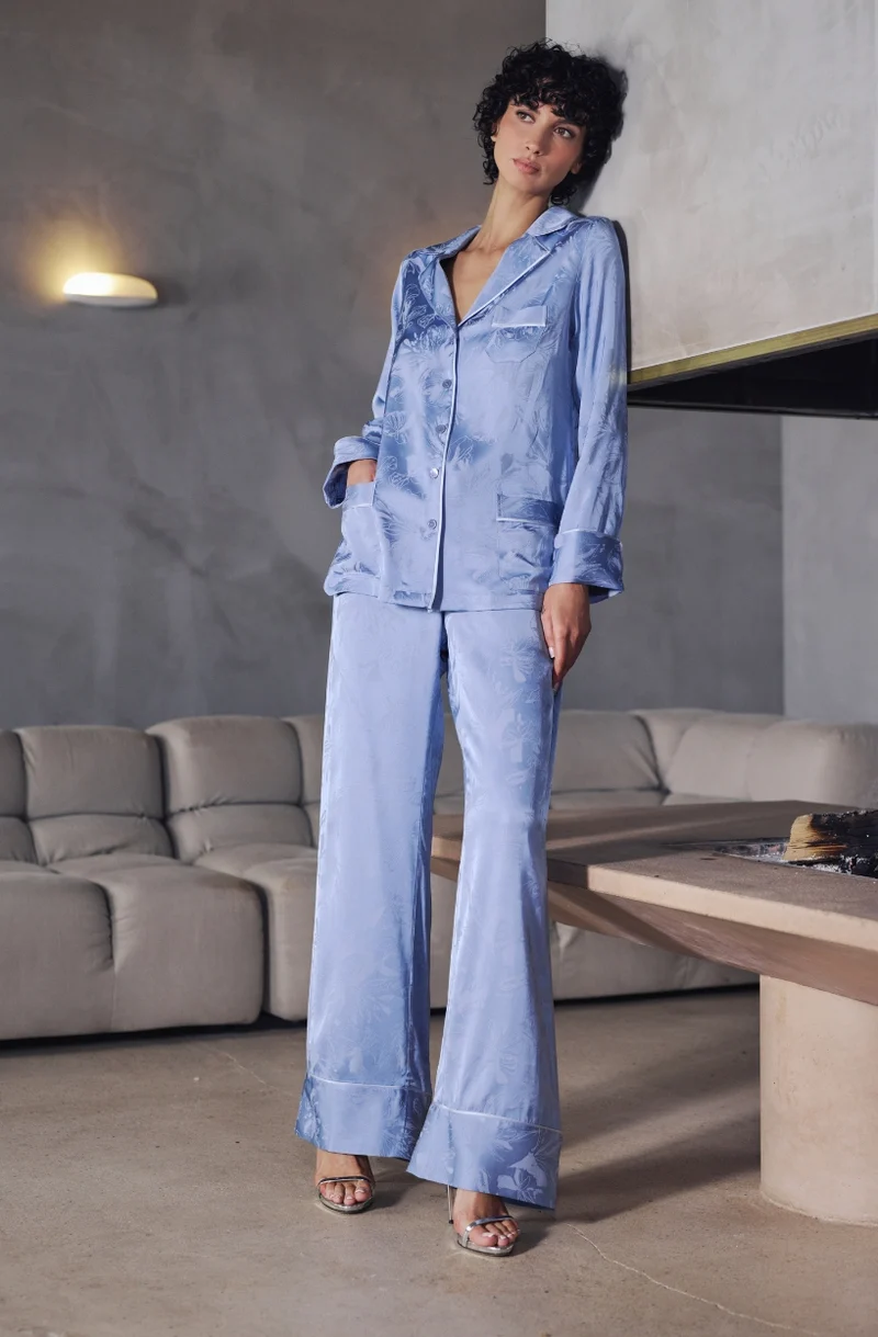Pyjama Béatrice en satin jacquard bleu acier