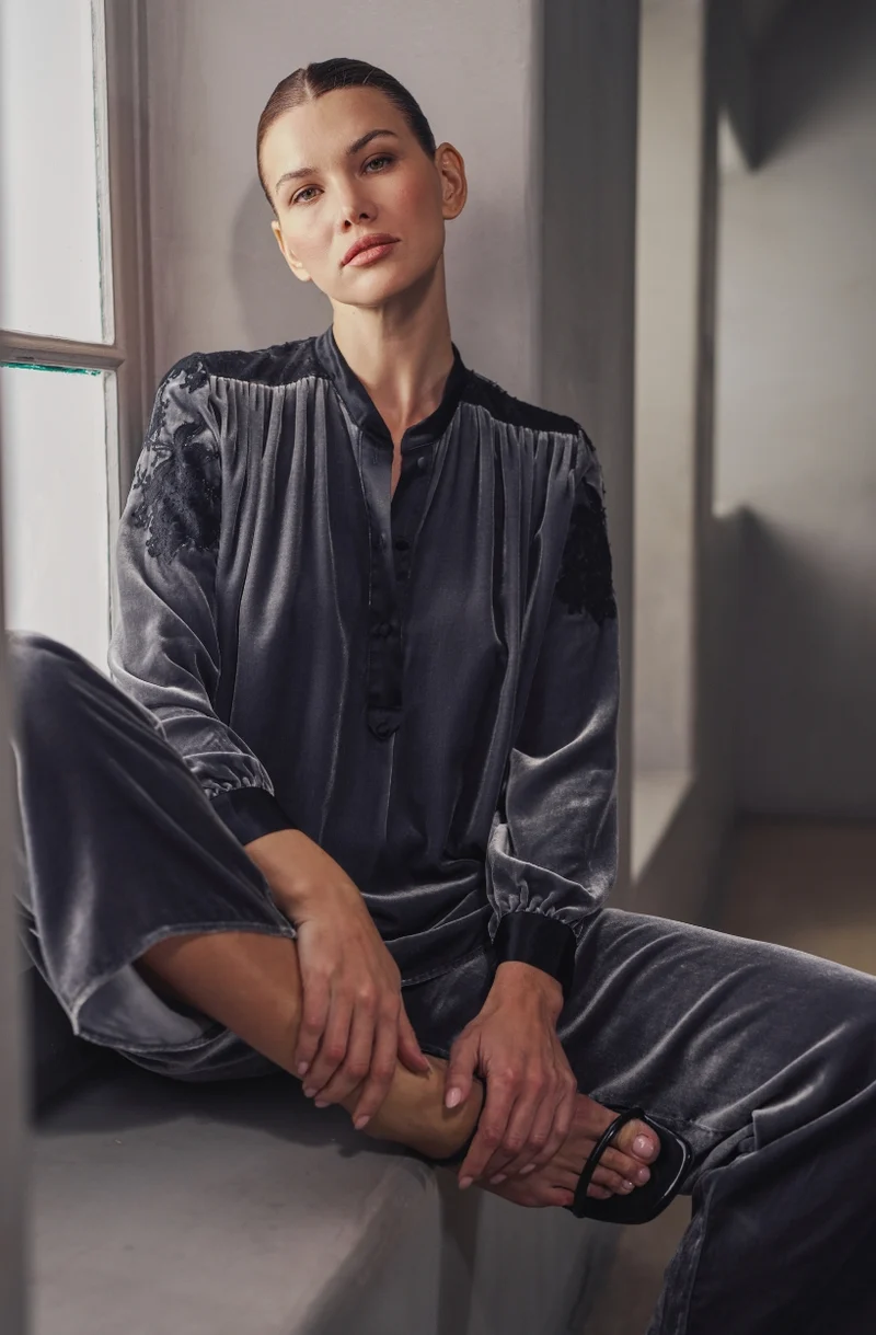 Pyjama Bruna en velours et dentelle grise
