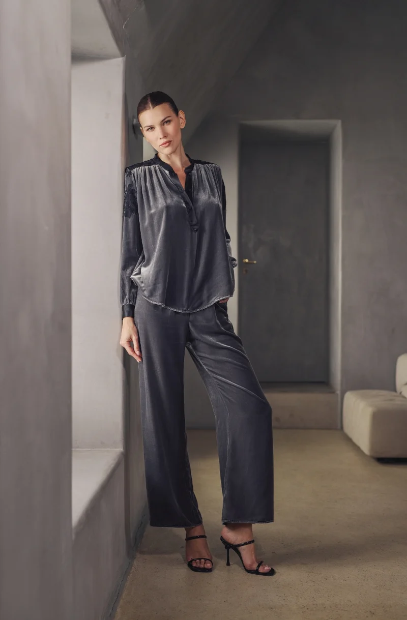 Pyjama Bruna en velours et dentelle grise