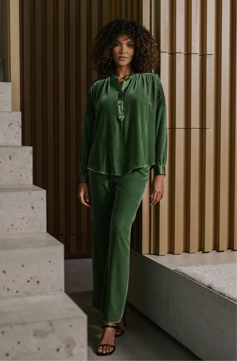 Pyjama Bruna en velours et dentelle verte