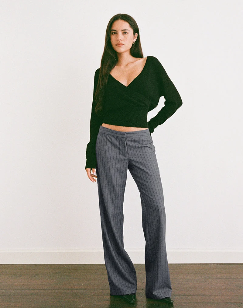 Ganta Slim Trouser in Pinstripe Charcoal (pantalon slim à rayures)