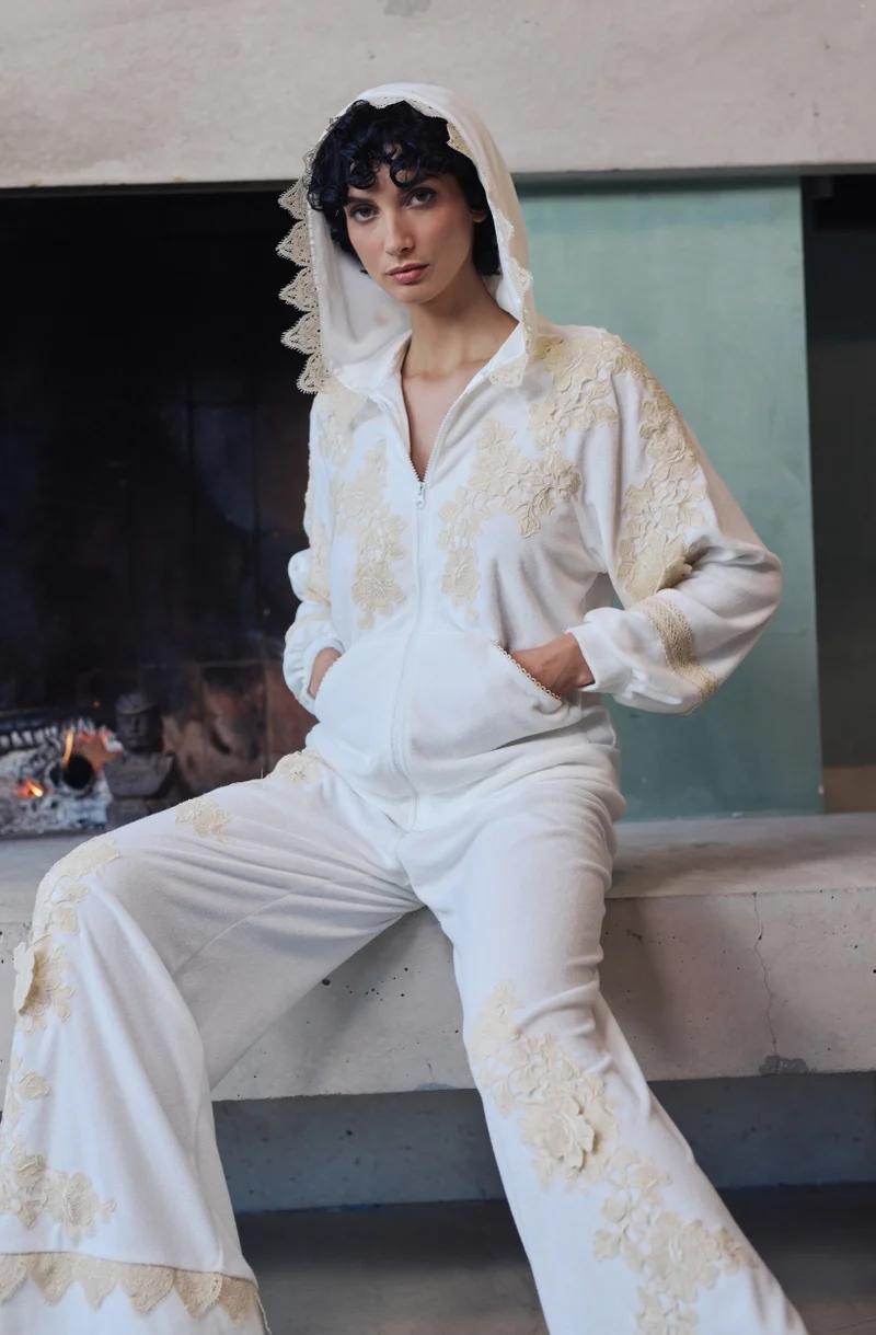 Veste à capuche Bianca en molleton de coton blanc et guipure