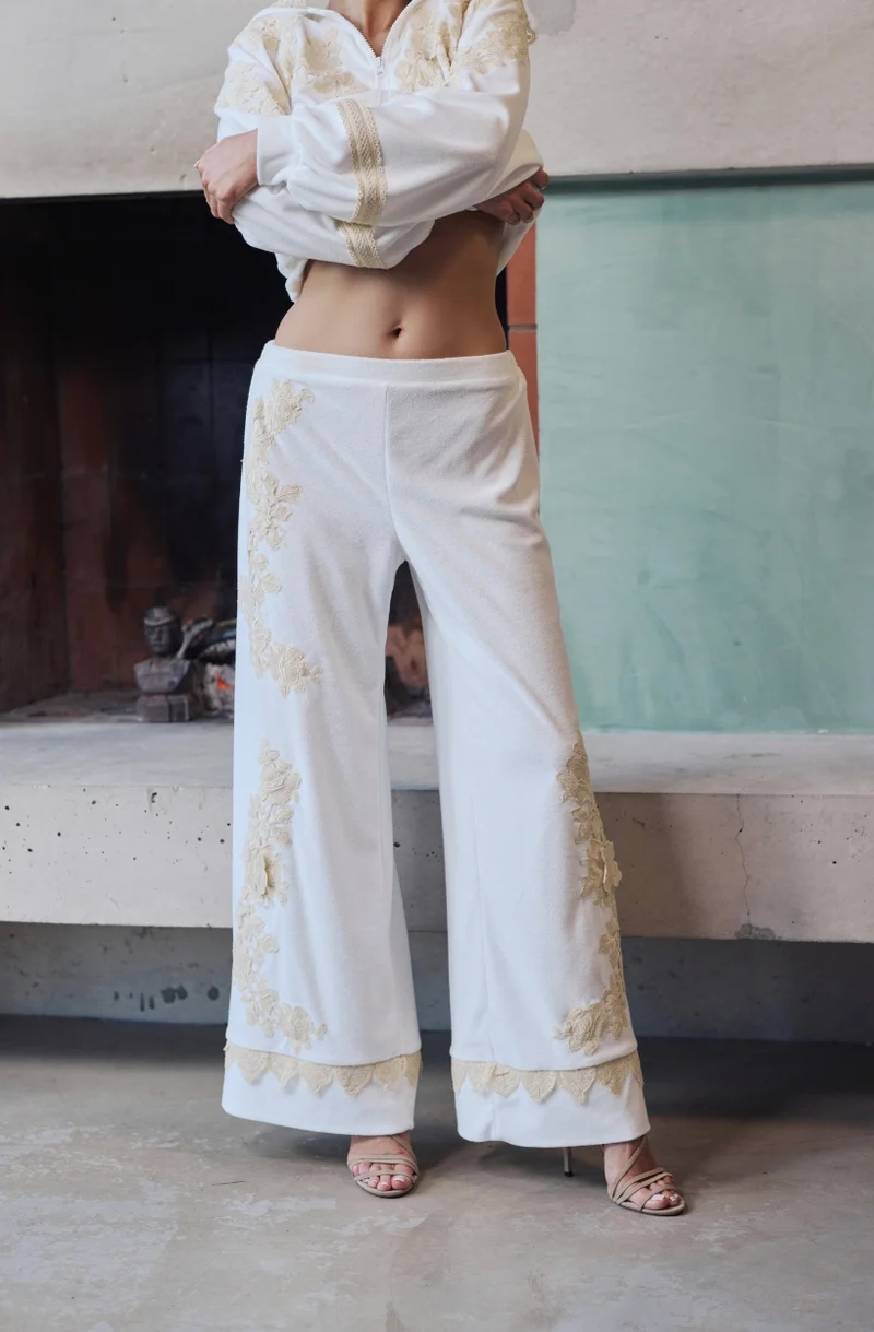 Pantalon Bianca en molleton de coton blanc avec guipure