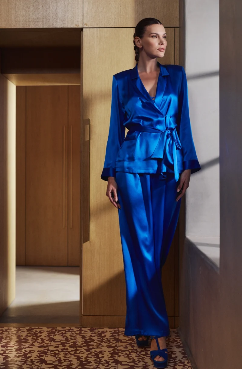 Pyjama Becky en satin de soie bleu