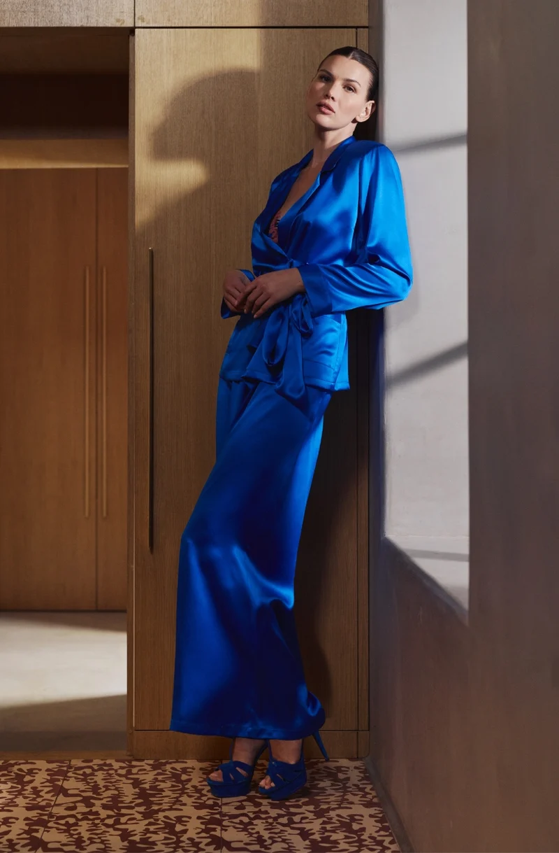 Pyjama Becky en satin de soie bleu