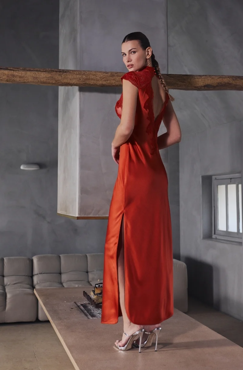 Nuisette longue au bustier en dentelle rouge Bonnie
