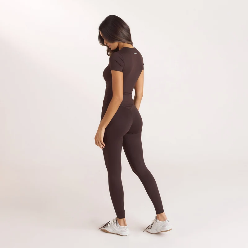 Top Classique Ajusté - Brun Foncé