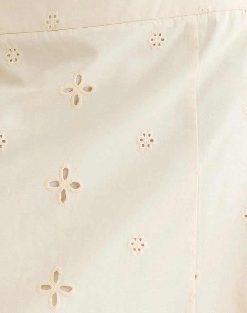 Jupe mi-longue Arash à boutons, modèle « Broderie Vanilla »