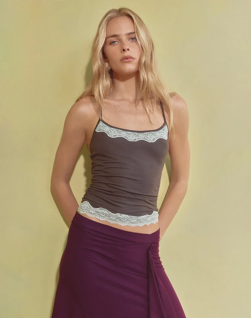 Haut Cami Mishti avec bordure en dentelle, marron foncé