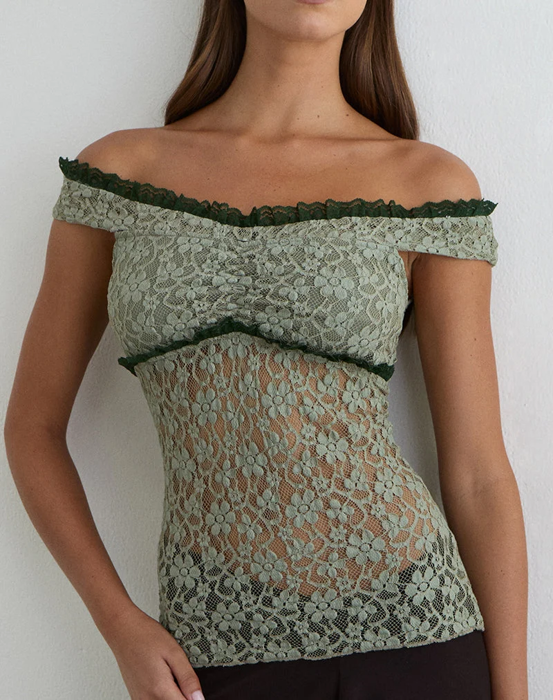 Haut Mayu avec bordure à volants en dentelle vert sauge