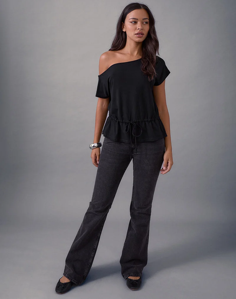 Sika One Shoulder Top in Black with Tie Belt (Top asymétrique noir avec ceinture à nouer)