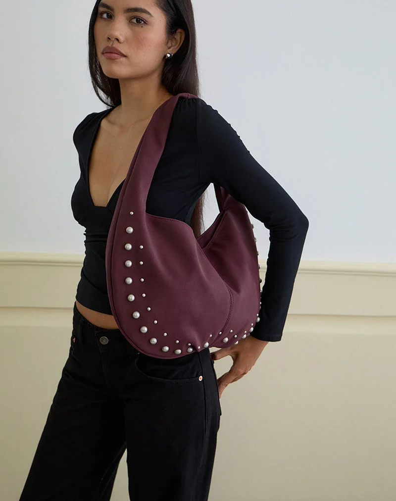 Sac souple clouté en bourgogne