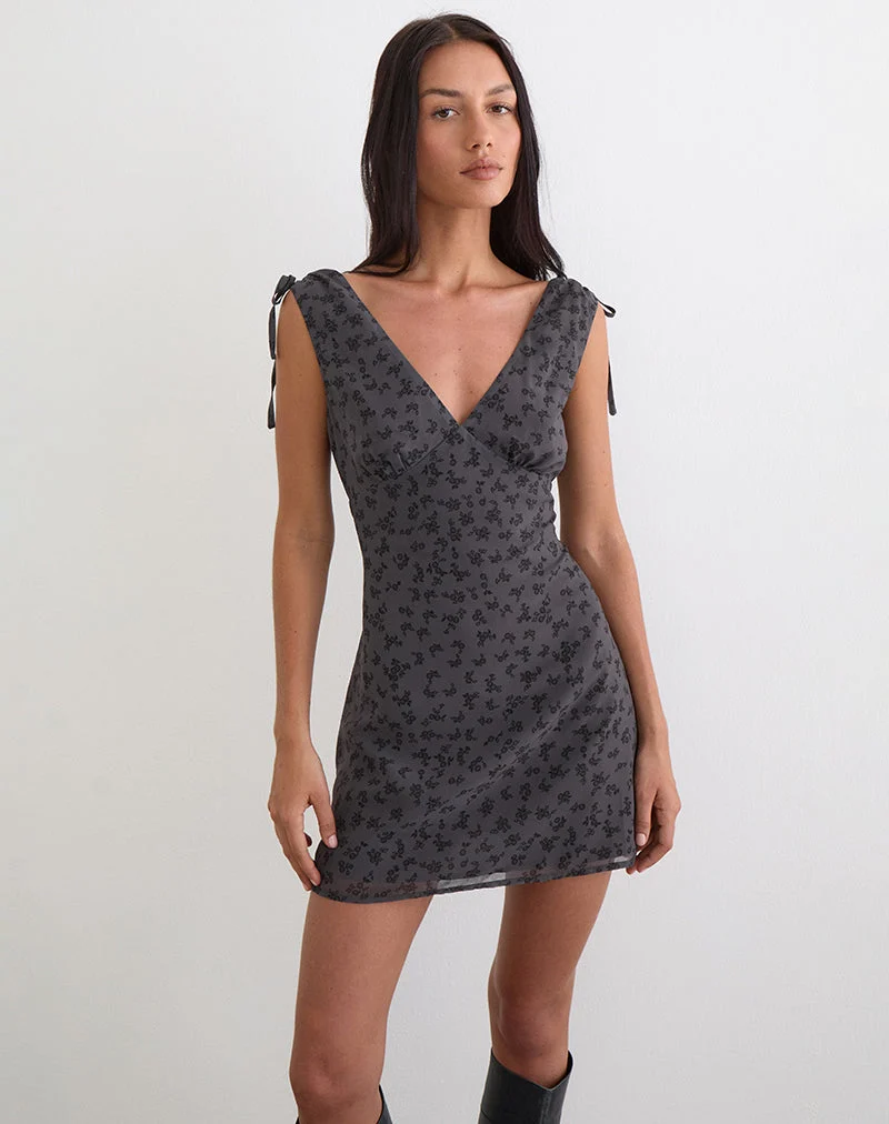 Mini-robe froncée Carmila à fleurs minimalistes gris foncé