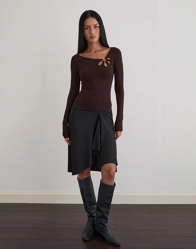 Donela Long Sleeve Top with Flower Ring in Bitter Chocolate (Top à manches longues avec anneau de fleur en chocolat amer)