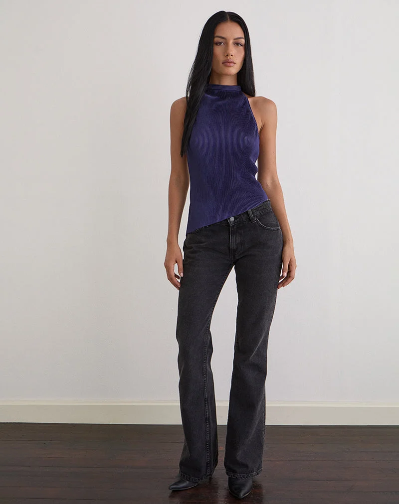Atsila High Neck Sleeveless Top in Plisse Navy (Top sans manches à col montant)