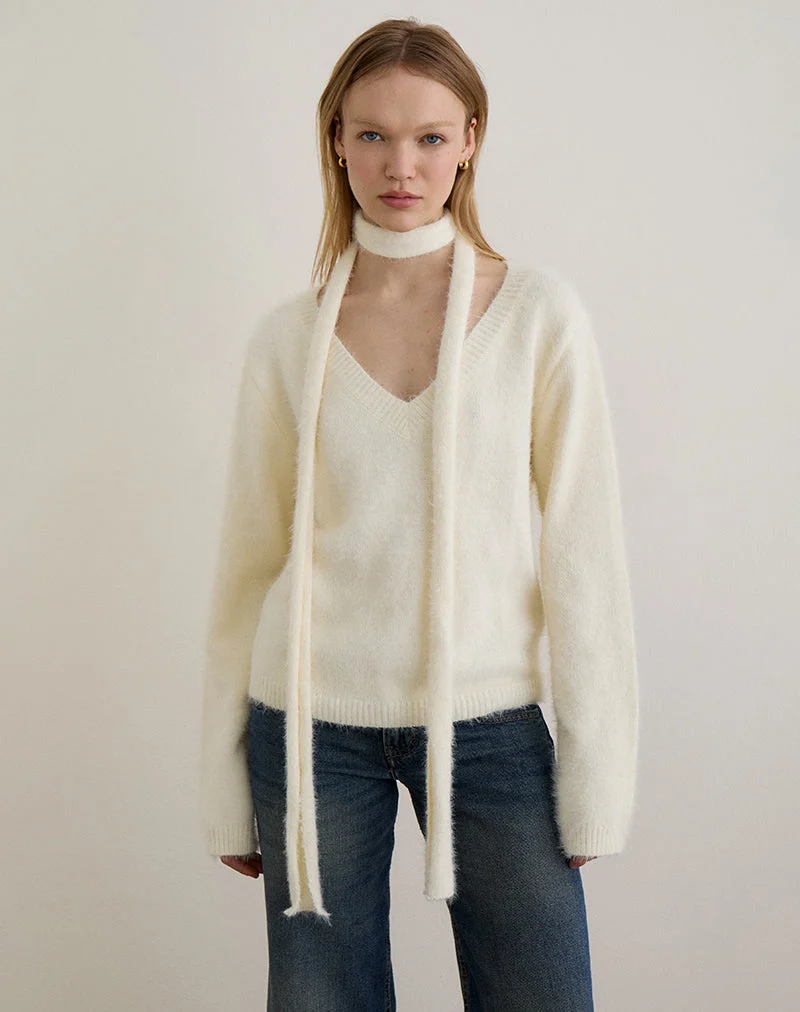 Dikara Jumper with Scarf in Knit Off White (Pull avec écharpe en tricot blanc cassé)