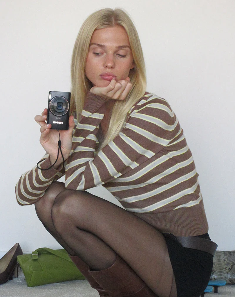 Pull Yasra en maille rayée marron et jaune