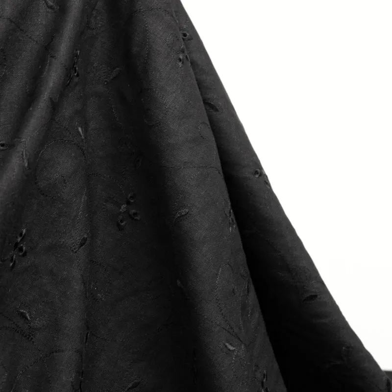 Tissu 100 % lin | Broderie florale ton sur ton | Noir