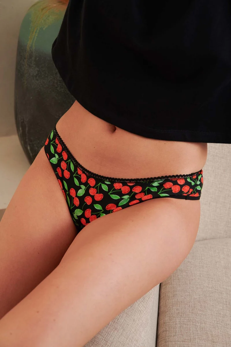 Culotte menstruelle GOTS - Flux moyen | Cerises Noir