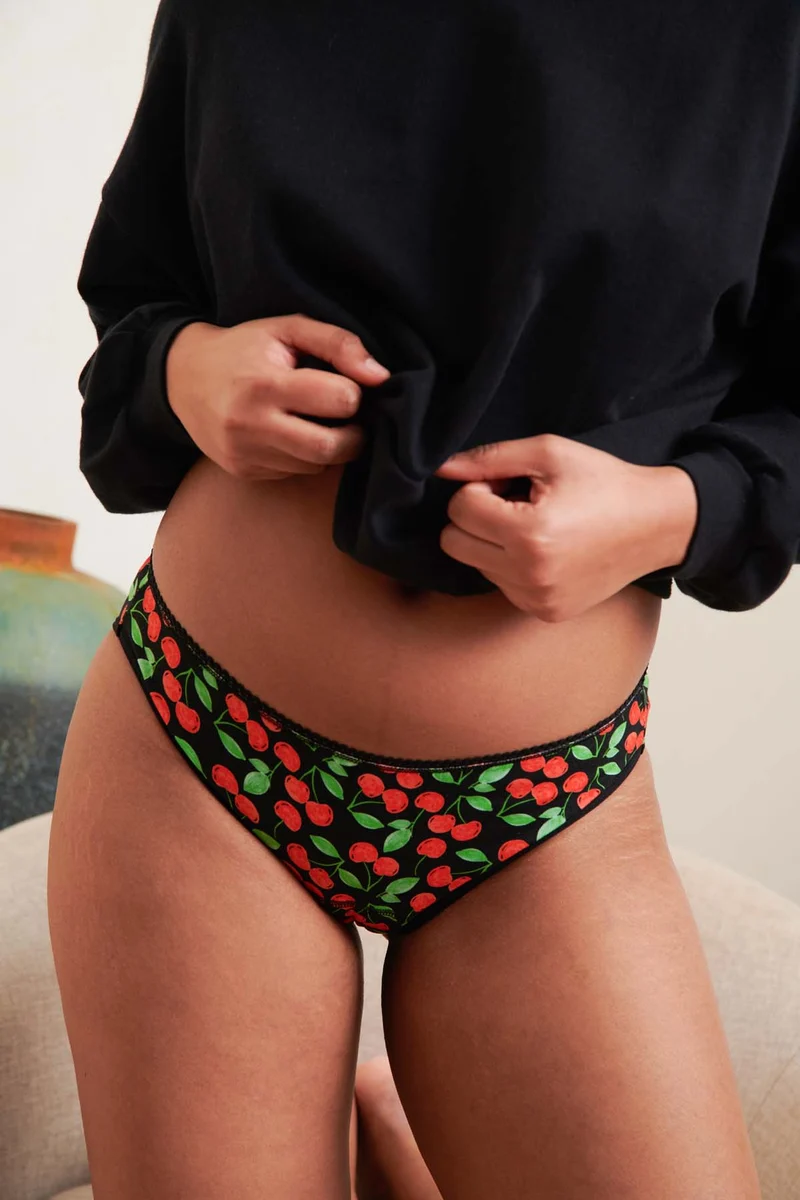 Culotte menstruelle GOTS - Flux moyen | Cerises Noir