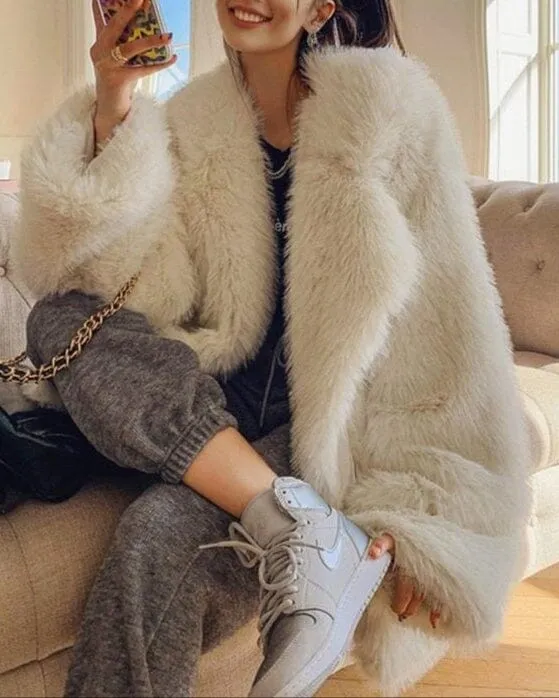 Manteau En Fausse Fourrure - Suzanne