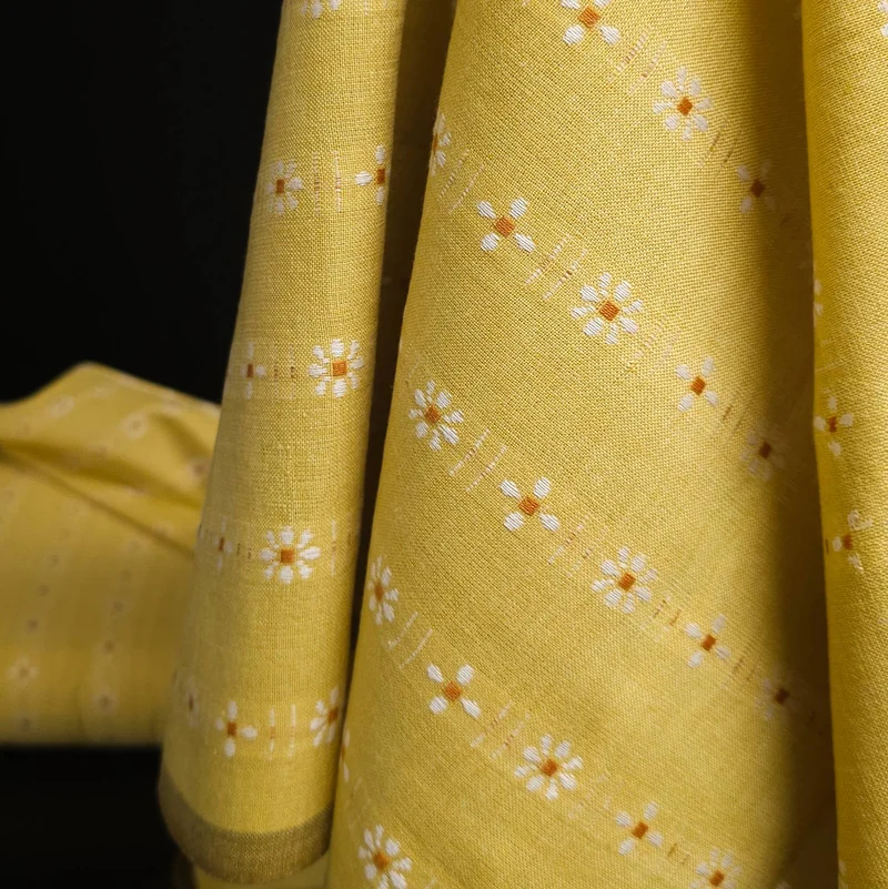 Forest Forage Daisies | Coton tissé teint | Fableism