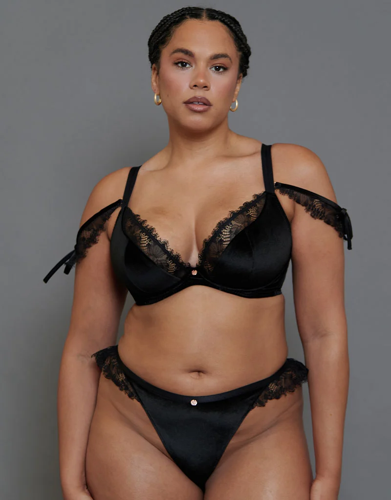 Scantilly Glamour Puss Thong Black